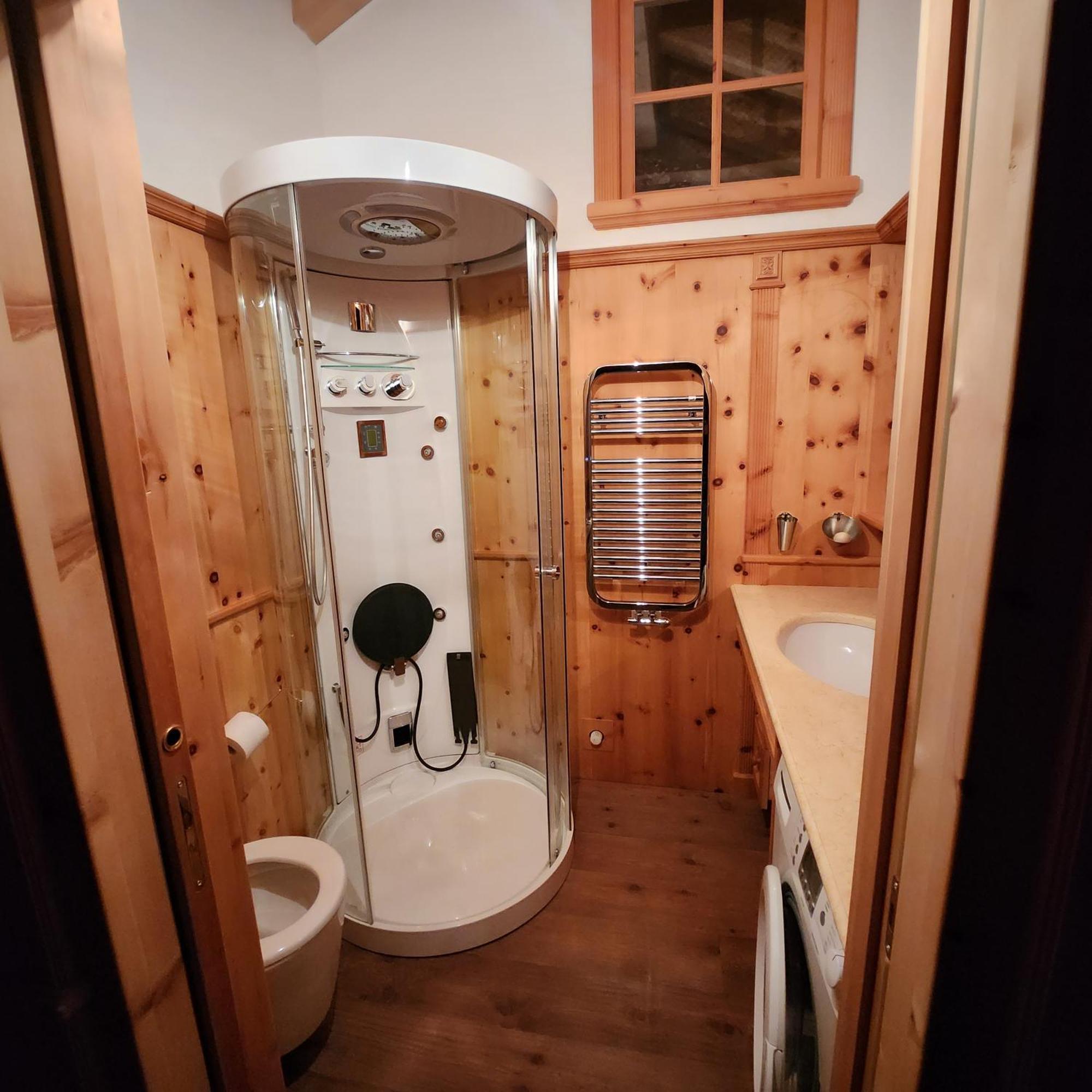 Family And Wellness Residence Ciasa Antersies San Cassiano  Bagian luar foto