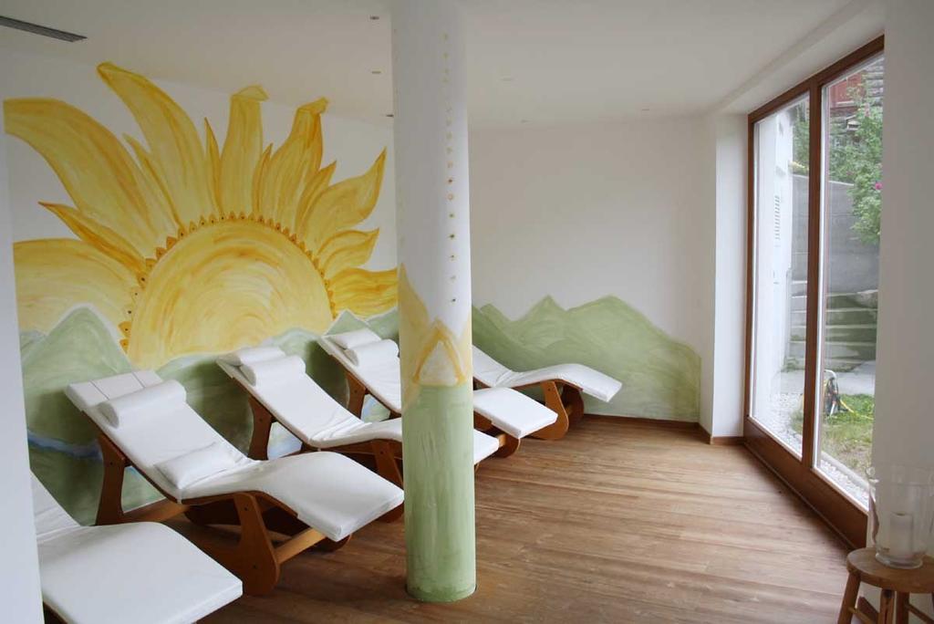 Family And Wellness Residence Ciasa Antersies San Cassiano  Bagian luar foto